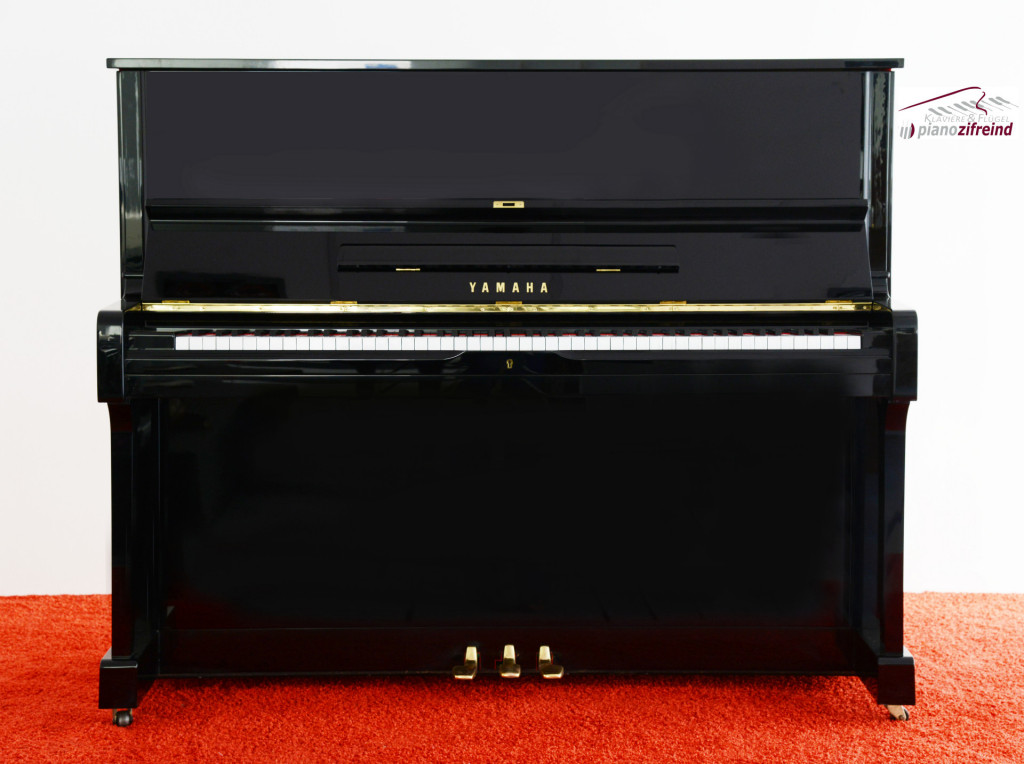 Yamaha U1