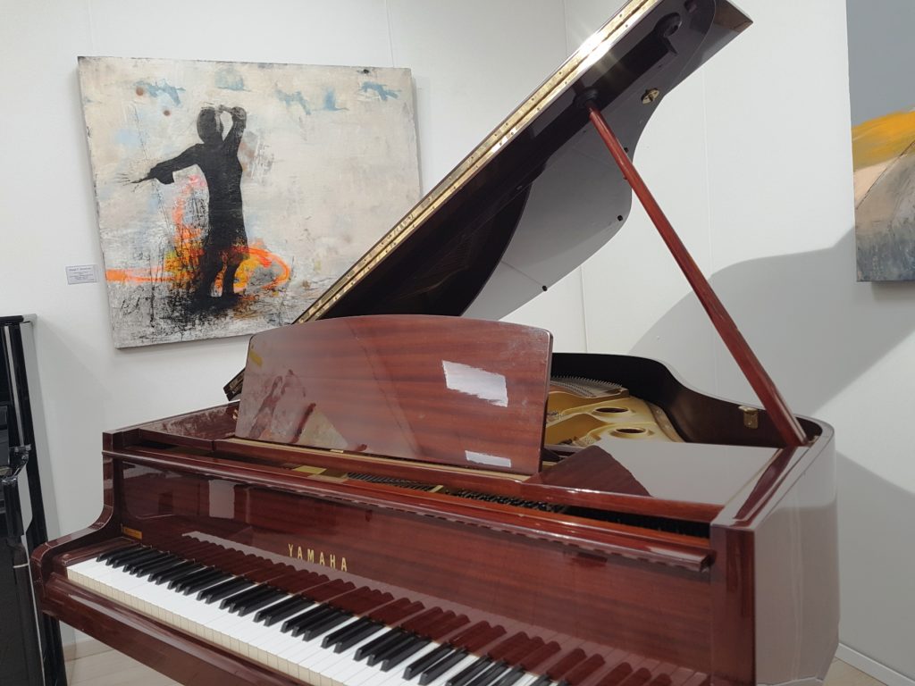 Yamaha G 1 Piano Zifreind