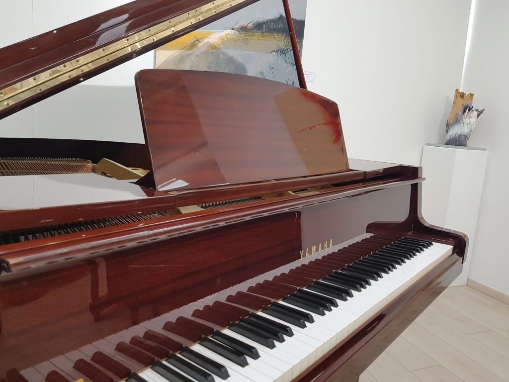 Yamaha G 1 Piano Zifreind