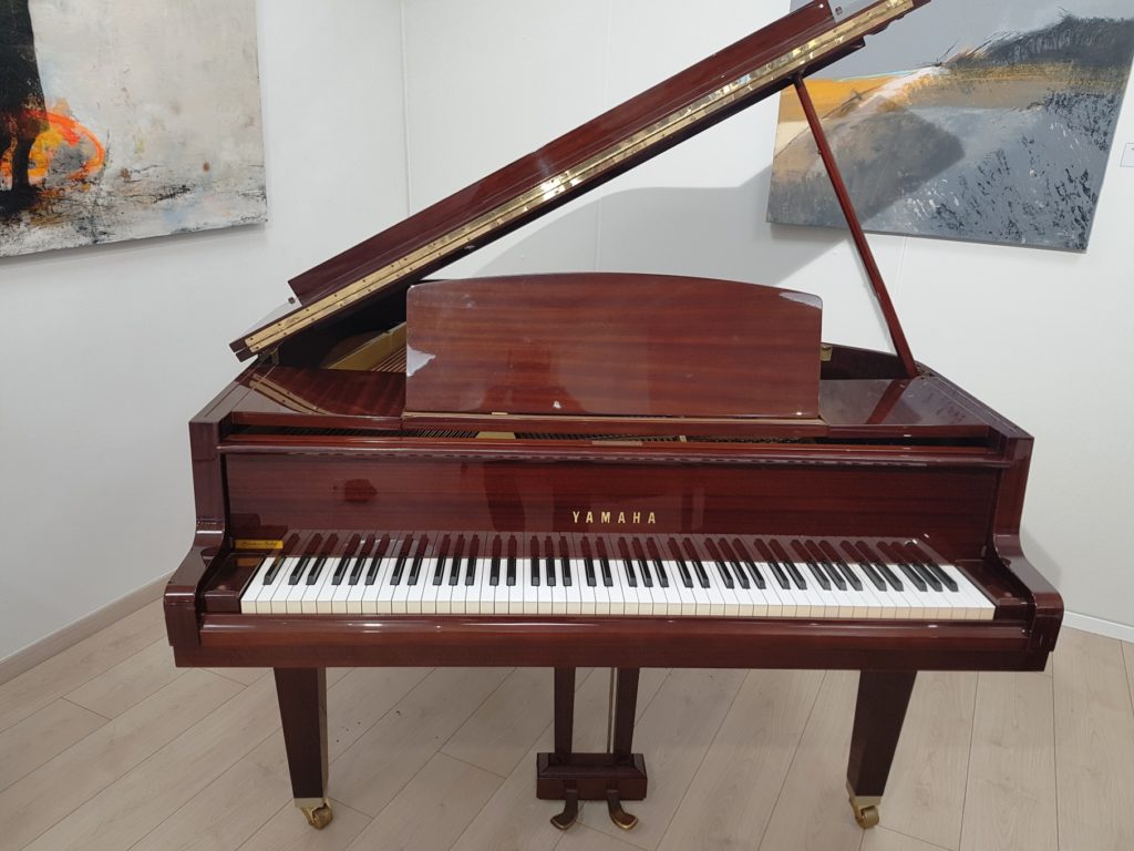 Yamaha G 1 Piano Zifreind