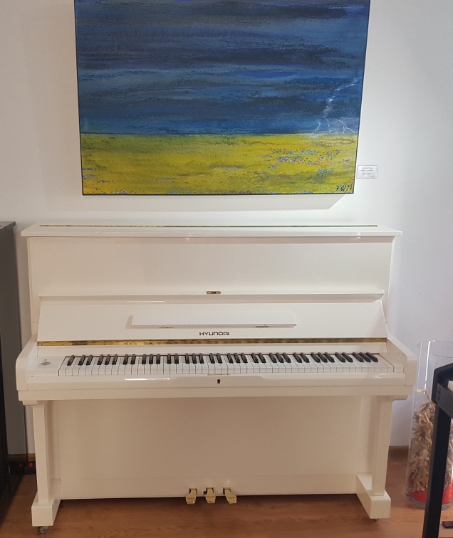 Hyundai Klavier Piano Zifreind Klavierfachbetrieb Zifreind e.U.