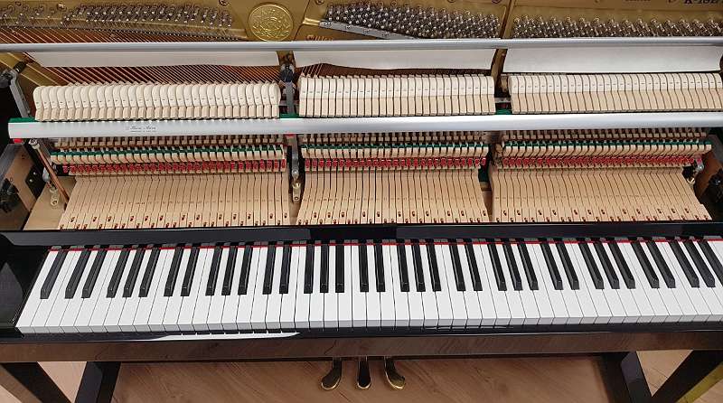Kawai Klavier Modell K 18 EL