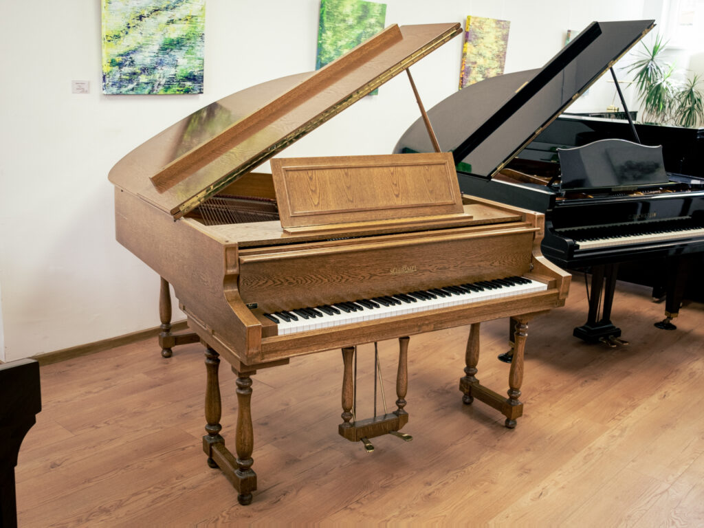 Schimmel Flügel First Class Gebrauchtflügel
