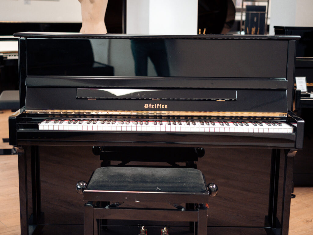 Pfeiffer Klavier, Piano Zifreind, Österreich, Tirol