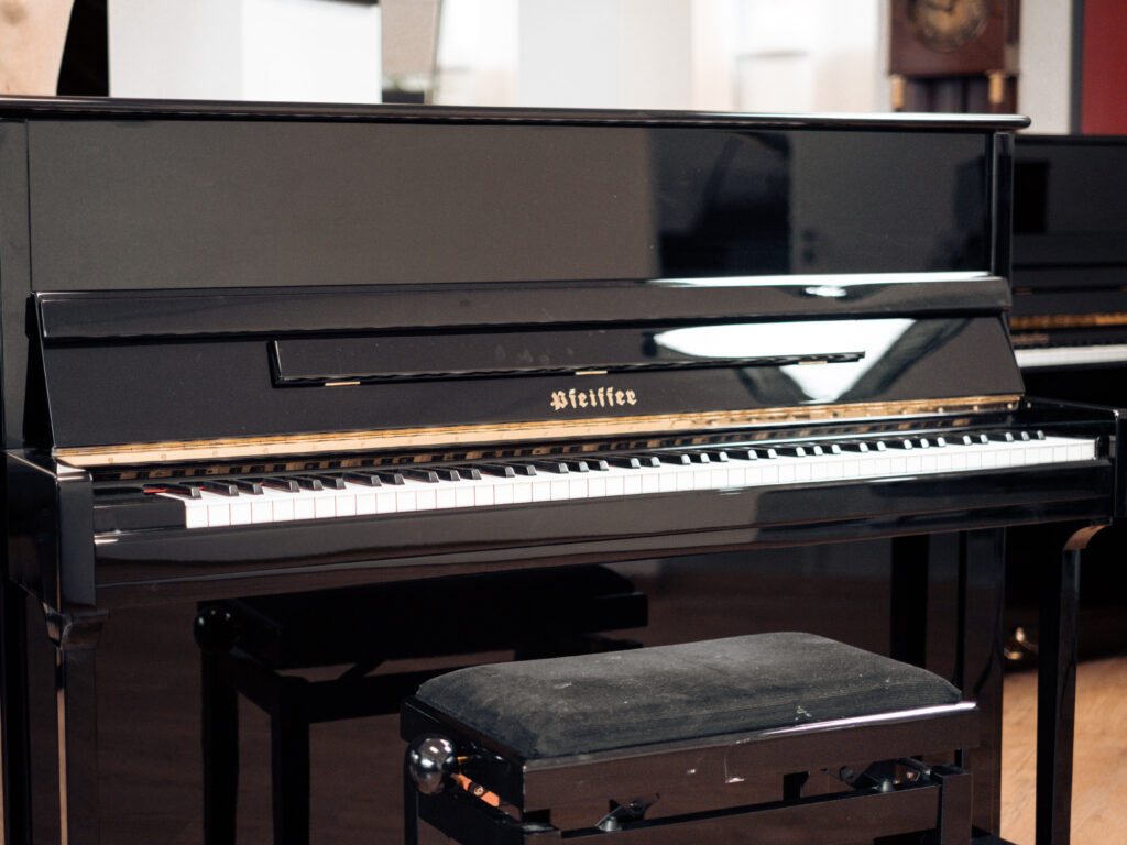 Pfeiffer Klavier, Piano Zifreind, Österreich, Tirol